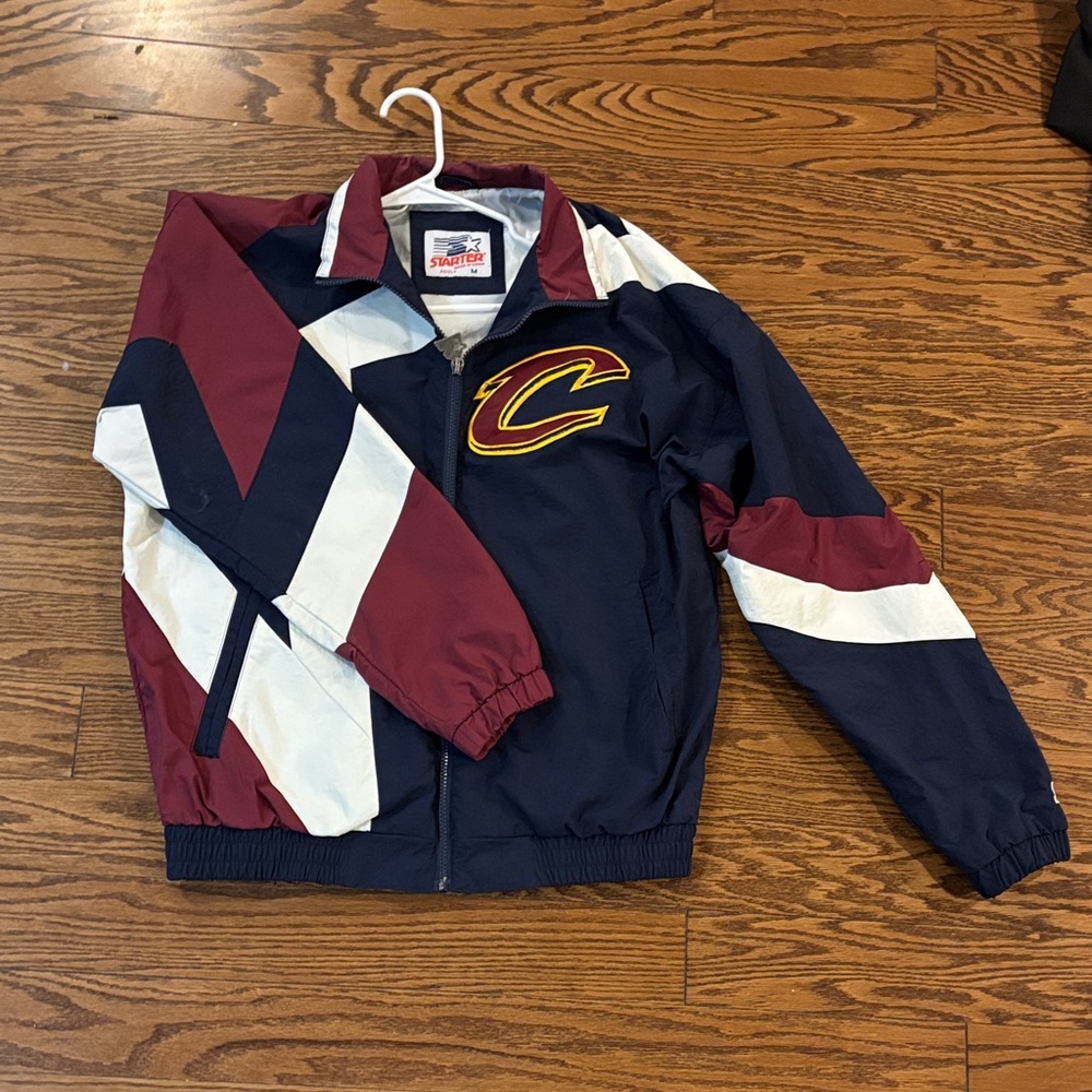 STARTER Cleveland Cavaliers Jacket Navy and Maroon